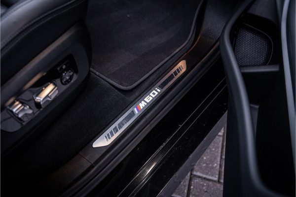 BMW X7 M60i xDrive - Panorama | Kuipstoelen | H&K | Exclusive Pakket | Elek Trekhaak