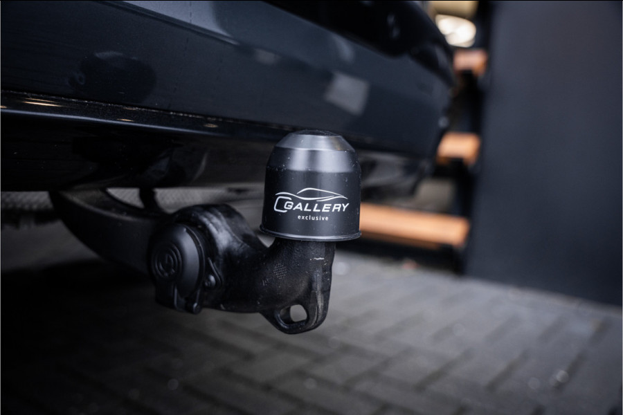 BMW X7 M60i xDrive - Panorama | Kuipstoelen | H&K | Exclusive Pakket | Elek Trekhaak