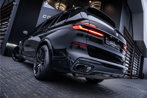 BMW X7 M60i xDrive - Panorama | Kuipstoelen | H&K | Exclusive Pakket | Elek Trekhaak