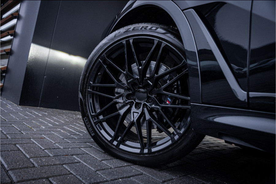 BMW X7 M60i xDrive - Panorama | Kuipstoelen | H&K | Exclusive Pakket | Elek Trekhaak