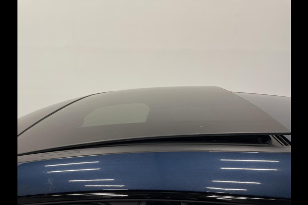 Mercedes-Benz CLA-Klasse Shooting Brake 250 e Business Solution AMG Limited Panoramadak Navigatie Apple Carplay/Android Auto Camera Parkeersensoren Elektrische achterklep Elektrische stoelen en verwarmd Virtual Cockpit Climate Control