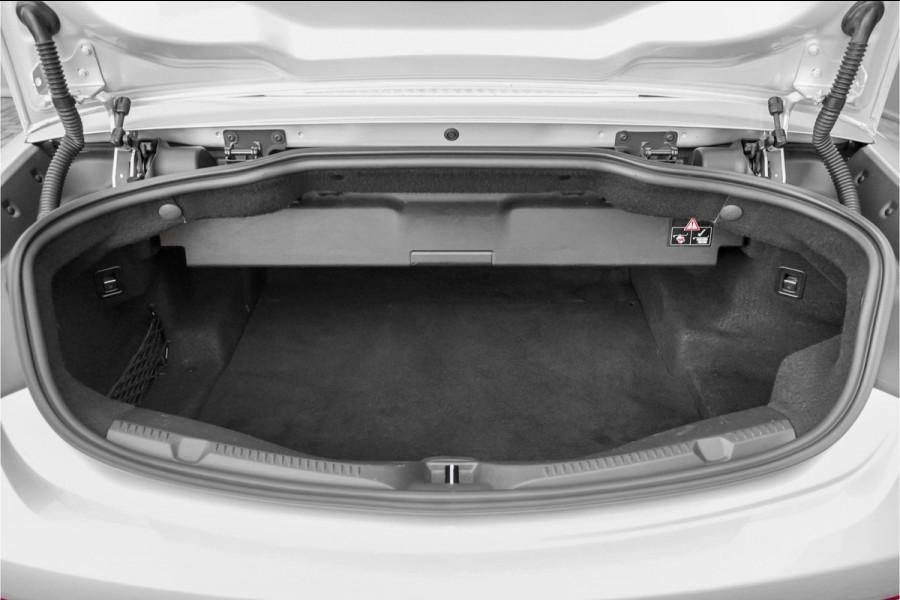 Mercedes-Benz E-Klasse Cabrio 200 Business AMG Line Aircap HUD Camera ACC Leder 20"