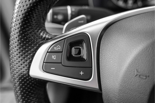 Mercedes-Benz E-Klasse Cabrio 200 Business AMG Line Aircap HUD Camera ACC Leder 20"