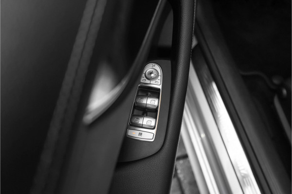 Mercedes-Benz E-Klasse Cabrio 200 Business AMG Line Aircap HUD Camera ACC Leder 20"