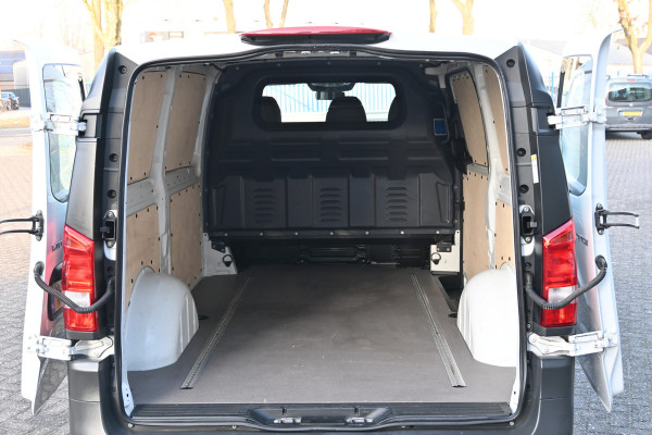 Mercedes-Benz Vito 116 CDI L2 Pro Navigatie met camera, 270 Graden achterdeuren met ruiten