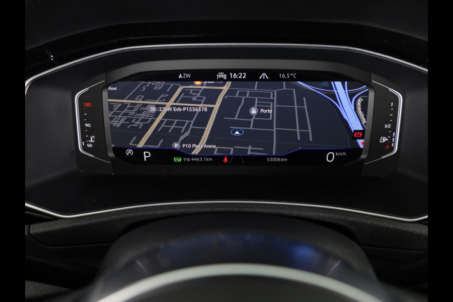 Volkswagen T-Roc 1.5 TSI Sport 150 PK | Automaat (DSG) | Black style | Camera | Digitaal dashboard | 18 Inch