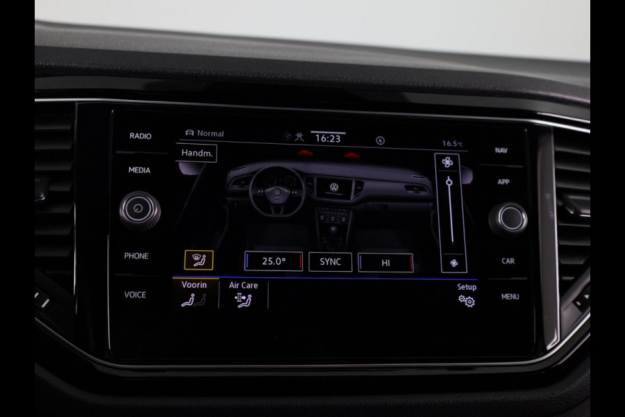 Volkswagen T-Roc 1.5 TSI Sport 150 PK | Automaat (DSG) | Black style | Camera | Digitaal dashboard | 18 Inch