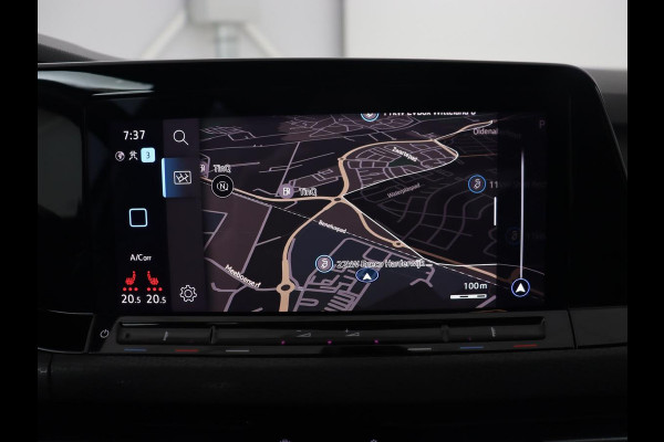 Volkswagen Golf 1.4 eHybrid GTE | Stoelverwarming | Adaptive cruise | Carplay | Navigatie | Parkeerhulp | Full LED | Sfeerverlichting | Climate control | PHEV | Plug In