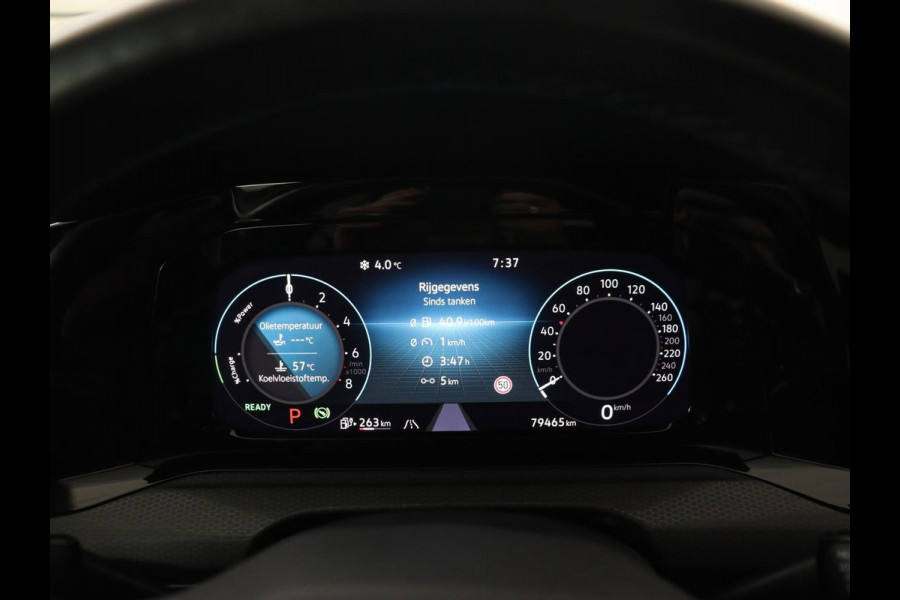 Volkswagen Golf 1.4 eHybrid GTE | Stoelverwarming | Adaptive cruise | Carplay | Navigatie | Parkeerhulp | Full LED | Sfeerverlichting | Climate control | PHEV | Plug In