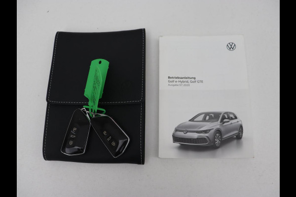 Volkswagen Golf 1.4 eHybrid GTE | Stoelverwarming | Adaptive cruise | Carplay | Navigatie | Parkeerhulp | Full LED | Sfeerverlichting | Climate control | PHEV | Plug In