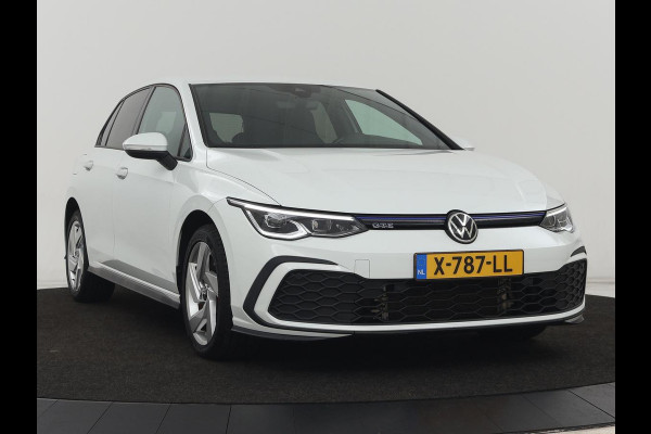 Volkswagen Golf 1.4 eHybrid GTE | Stoelverwarming | Adaptive cruise | Carplay | Navigatie | Parkeerhulp | Full LED | Sfeerverlichting | Climate control | PHEV | Plug In