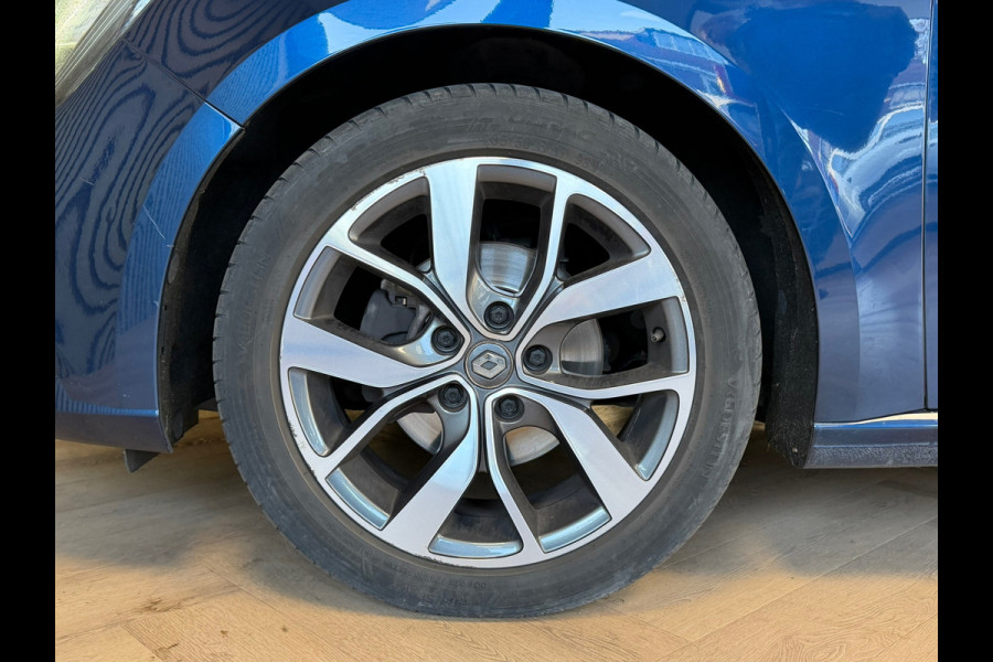 Renault Mégane Estate 1.2 TCe Bose 1E EIGENAAR PARKEERSENSOREN ACHTER CRUISE CONTROL BLUETOOTH AIRCO NAVI