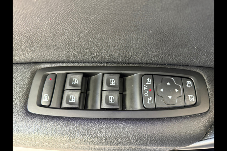 Renault Mégane Estate 1.2 TCe Bose 1E EIGENAAR PARKEERSENSOREN ACHTER CRUISE CONTROL BLUETOOTH AIRCO NAVI