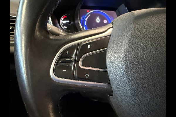 Renault Mégane Estate 1.2 TCe Bose 1E EIGENAAR PARKEERSENSOREN ACHTER CRUISE CONTROL BLUETOOTH AIRCO NAVI