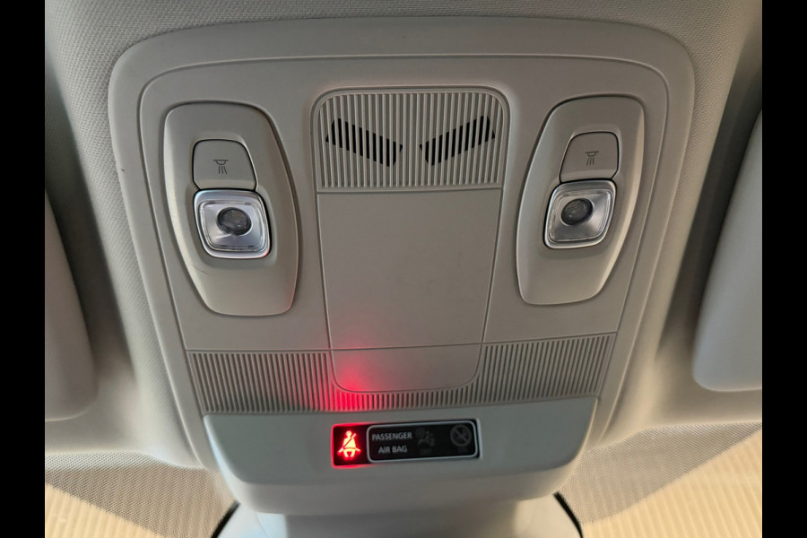 Renault Mégane Estate 1.2 TCe Bose 1E EIGENAAR PARKEERSENSOREN ACHTER CRUISE CONTROL BLUETOOTH AIRCO NAVI