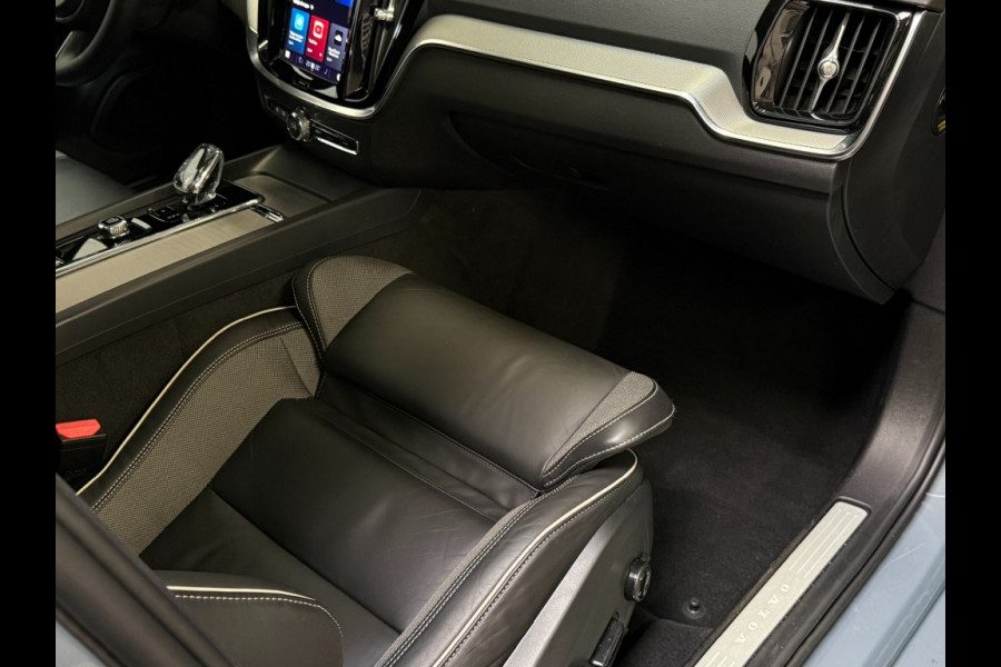 Volvo V60 B4 211pkplus darkPanoramatrekhaakleerharman kardonThunder Grey Bovag garantie 360 camera