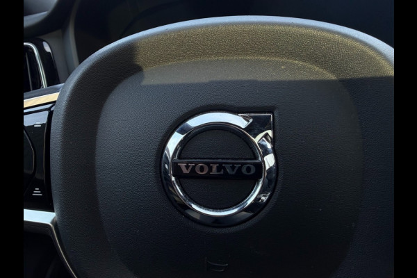 Volvo V60 B4 211pkplus darkPanoramatrekhaakleerharman kardonThunder Grey Bovag garantie 360 camera