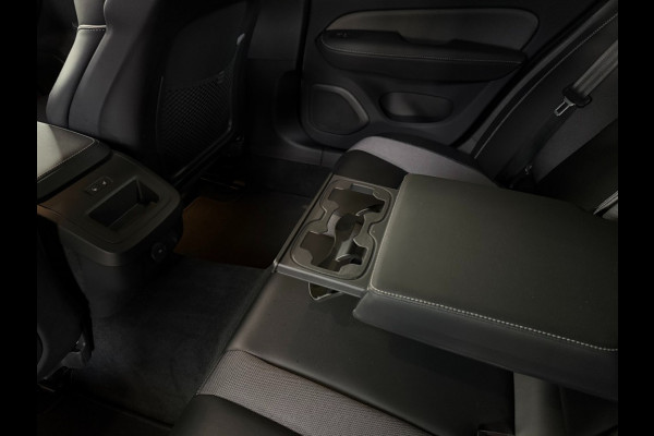 Volvo V60 B4 211pkplus darkPanoramatrekhaakleerharman kardonThunder Grey Bovag garantie 360 camera