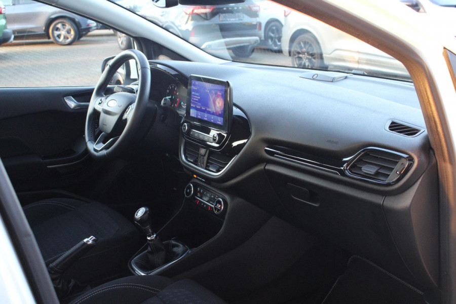 Ford Fiesta 1.0 EcoBoost Titanium | B&O Audio | Parkeersensoren | Stoelverwarming + Stuurverwarming | Camera | LED |