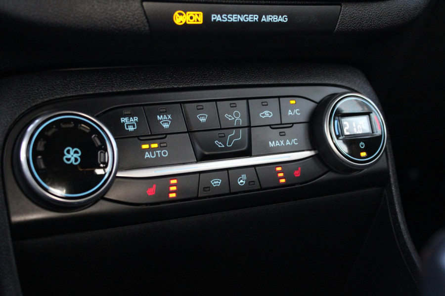 Ford Fiesta 1.0 EcoBoost Titanium | B&O Audio | Parkeersensoren | Stoelverwarming + Stuurverwarming | Camera | LED |
