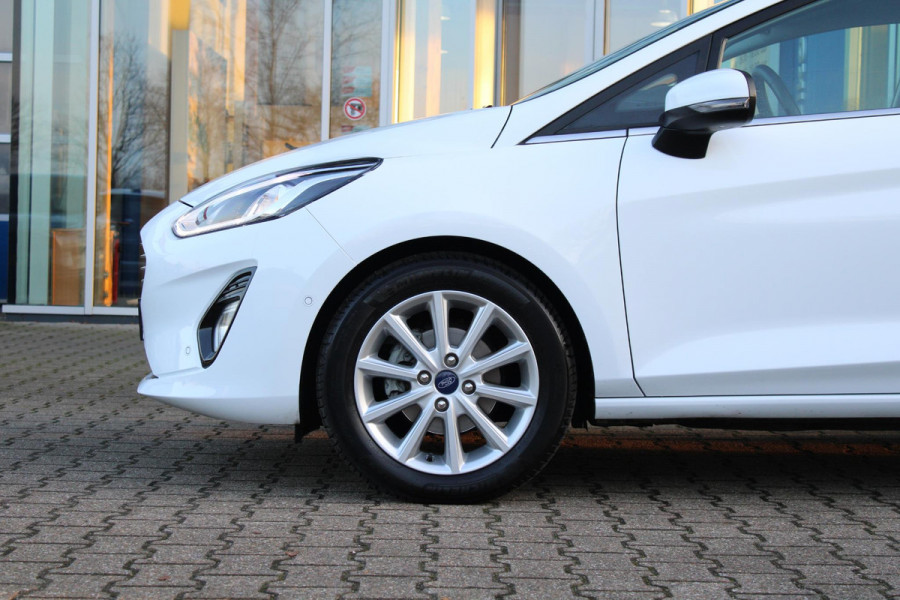 Ford Fiesta 1.0 EcoBoost Titanium | B&O Audio | Parkeersensoren | Stoelverwarming + Stuurverwarming | Camera | LED |