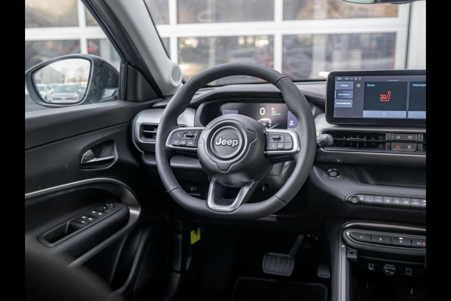 Jeep Avenger Summit 54 kWh | Infotainment&Convenience Pack & Warmtepomp | Winter Pack | Storm Grey