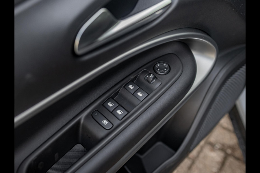 Jeep Avenger Summit 54 kWh | Infotainment&Convenience Pack & Warmtepomp | Winter Pack | Storm Grey