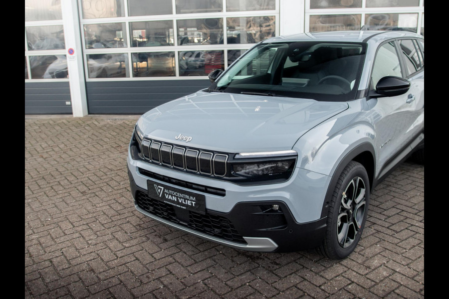 Jeep Avenger Summit 54 kWh | Infotainment&Convenience Pack & Warmtepomp | Winter Pack | Storm Grey