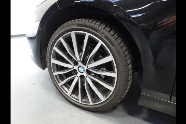 BMW 1-serie 118i Aut. Intro Sport Line VOL LEER/NAVI/CAMERA/LED/18"LMV!