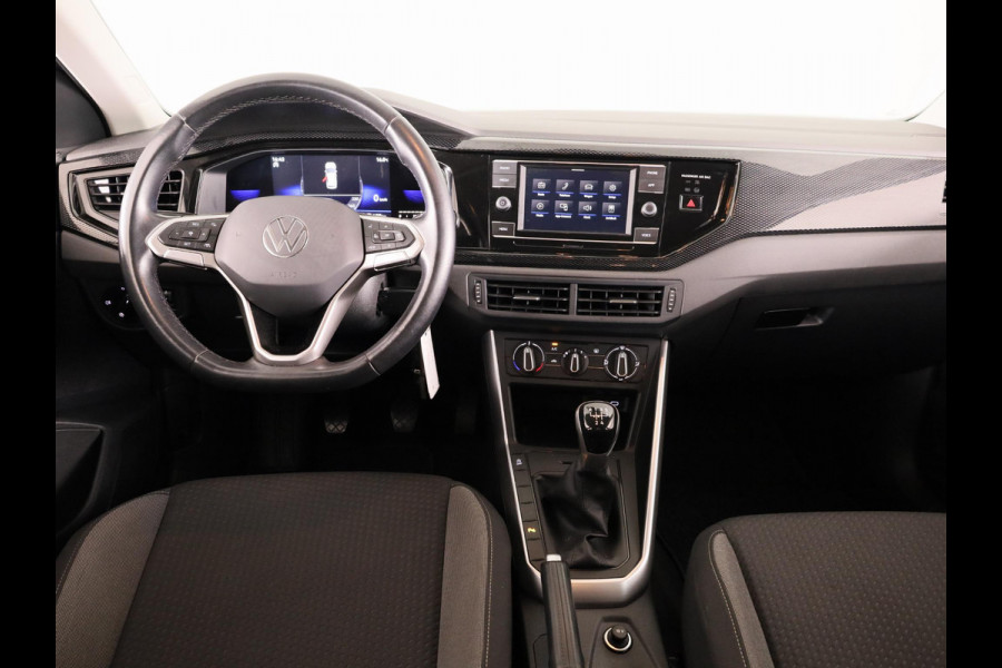 Volkswagen Polo 1.0 TSI Life 95 pk | Navigatie via App | Parkeersensoren | Adaptieve cruise control | LED koplampen | Apple Carplay/Android Auto |