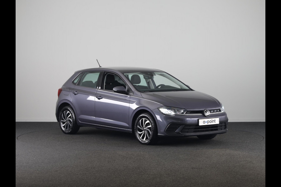Volkswagen Polo 1.0 TSI Life 95 pk | Navigatie via App | Parkeersensoren | Adaptieve cruise control | LED koplampen | Apple Carplay/Android Auto |