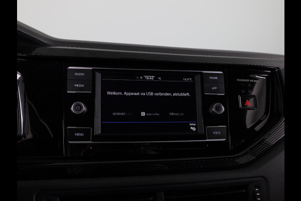 Volkswagen Polo 1.0 TSI Life 95 pk | Navigatie via App | Parkeersensoren | Adaptieve cruise control | LED koplampen | Apple Carplay/Android Auto |