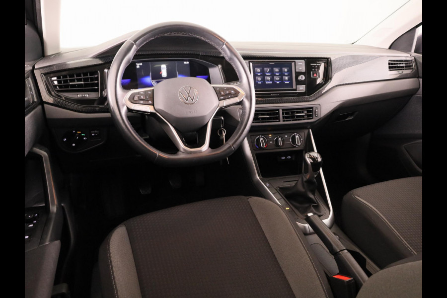 Volkswagen Polo 1.0 TSI Life 95 pk | Navigatie via App | Parkeersensoren | Adaptieve cruise control | LED koplampen | Apple Carplay/Android Auto |