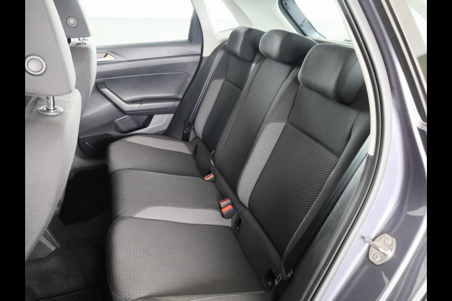 Volkswagen Polo 1.0 TSI Life 95 pk | Navigatie via App | Parkeersensoren | Adaptieve cruise control | LED koplampen | Apple Carplay/Android Auto |