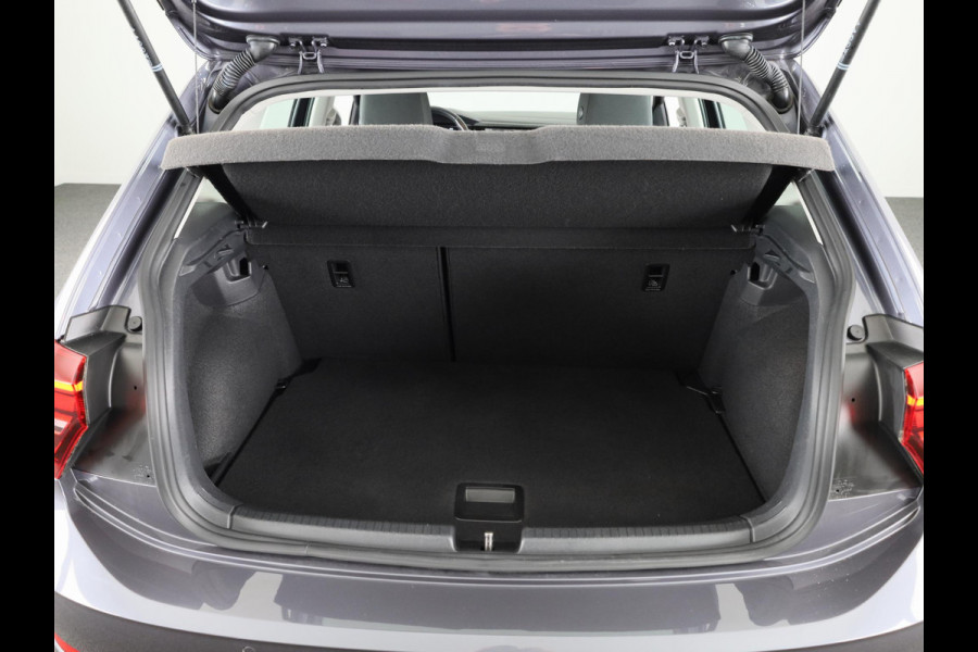 Volkswagen Polo 1.0 TSI Life 95 pk | Navigatie via App | Parkeersensoren | Adaptieve cruise control | LED koplampen | Apple Carplay/Android Auto |