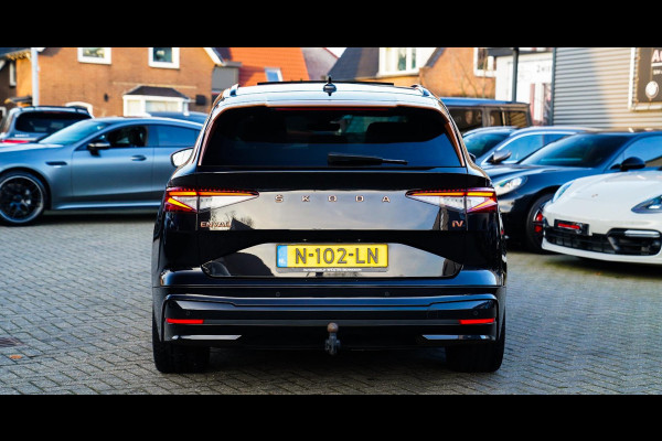 Škoda ENYAQ iV 80 Founders Edition Black | Massage | Stuurwielverwarming | 360 Camera | Achterbank Verwarming
