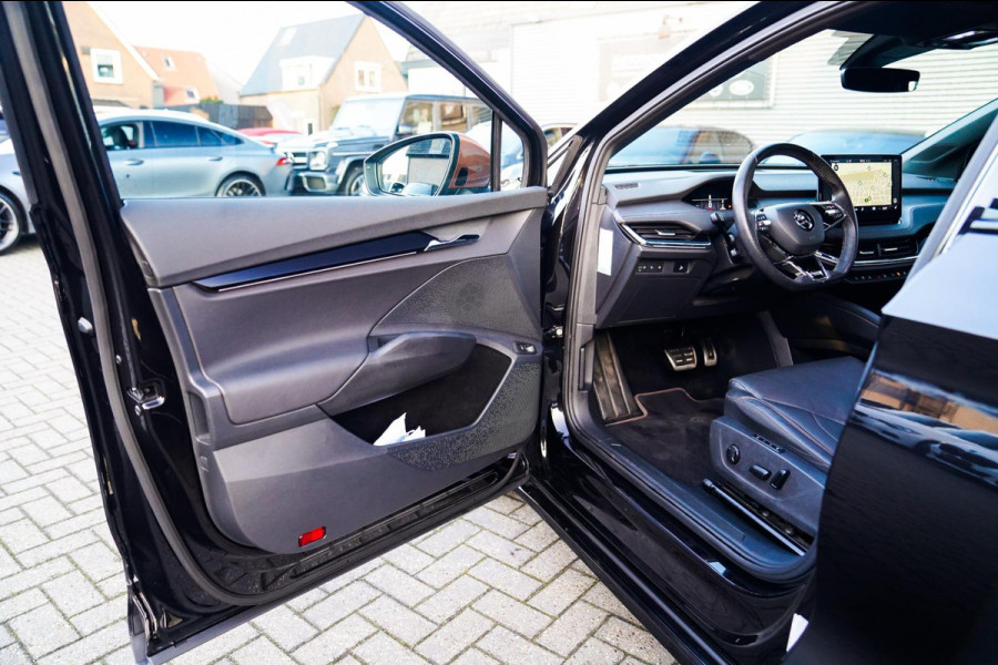 Škoda ENYAQ iV 80 Founders Edition Black | Massage | Stuurwielverwarming | 360 Camera | Achterbank Verwarming