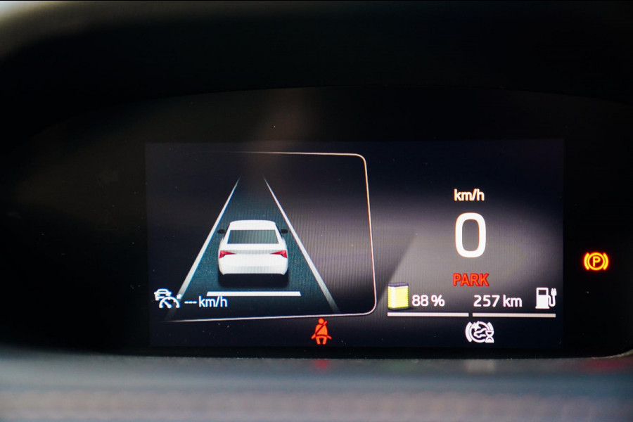 Škoda ENYAQ iV 80 Founders Edition Black | Massage | Stuurwielverwarming | 360 Camera | Achterbank Verwarming