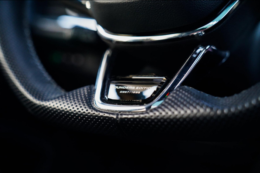 Škoda ENYAQ iV 80 Founders Edition Black | Massage | Stuurwielverwarming | 360 Camera | Achterbank Verwarming