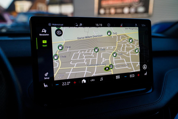 Škoda ENYAQ iV 80 Founders Edition Black | Massage | Stuurwielverwarming | 360 Camera | Achterbank Verwarming