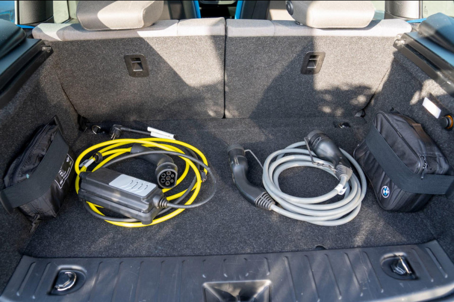 BMW i3 S Dark Shadow Edition 42 kWh|Prijs rijklaar incl 12 mnd garantie|Navi Camera Stoelverwarming