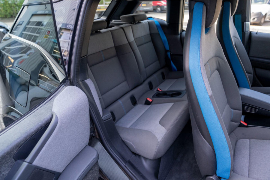 BMW i3 S Dark Shadow Edition 42 kWh|Prijs rijklaar incl 12 mnd garantie|Navi Camera Stoelverwarming