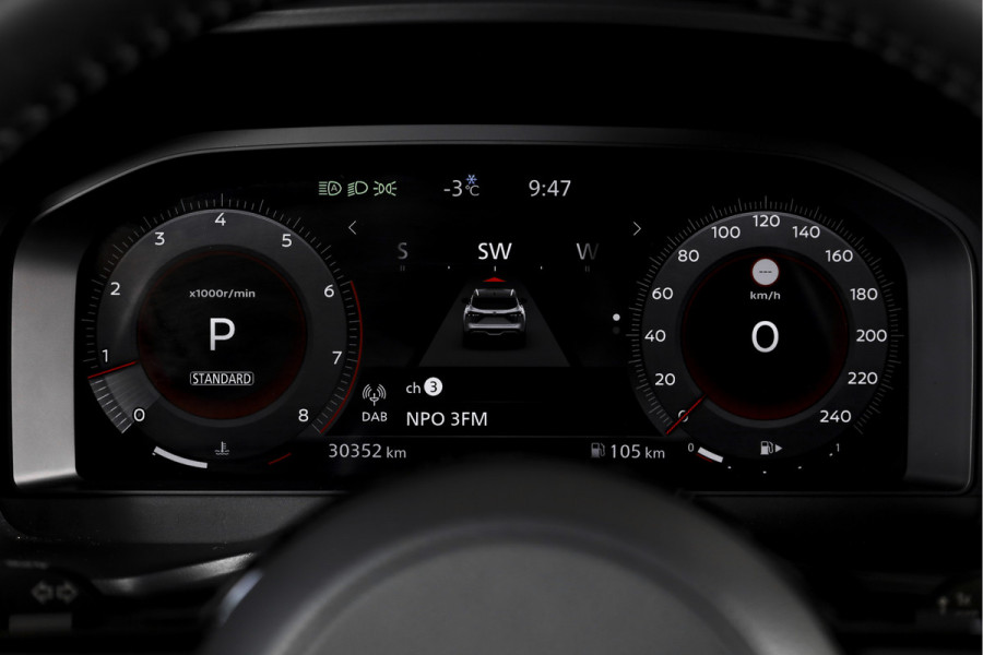 Nissan QASHQAI 1.3 MHEV Xtronic Tekna Plus - Automaat | Pano | Bose | Trekhaak | Dig. Cockpit | Adapt. Cruise | Winterpakket | Memory | 360 Camera | NAV + App. Connect | ECC | LM 20" |