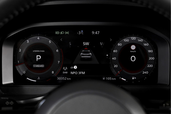 Nissan QASHQAI 1.3 MHEV Xtronic Tekna Plus - Automaat | Pano | Bose | Trekhaak | Dig. Cockpit | Adapt. Cruise | Winterpakket | Memory | 360 Camera | NAV + App. Connect | ECC | LM 20" |