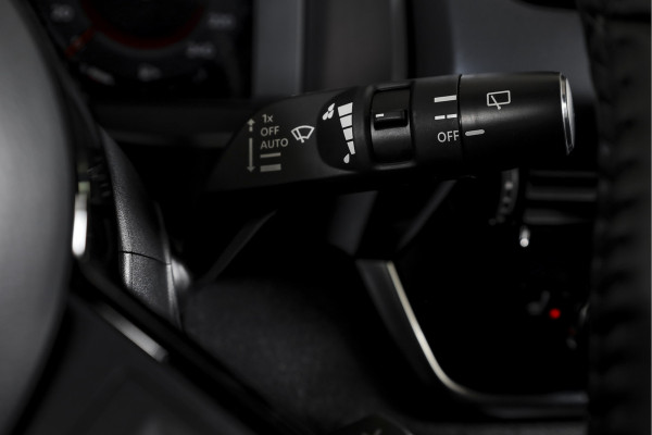 Nissan QASHQAI 1.3 MHEV Xtronic Tekna Plus - Automaat | Pano | Bose | Trekhaak | Dig. Cockpit | Adapt. Cruise | Winterpakket | Memory | 360 Camera | NAV + App. Connect | ECC | LM 20" |