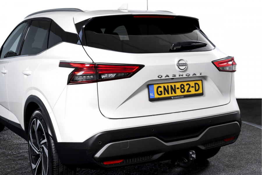 Nissan QASHQAI 1.3 MHEV Xtronic Tekna Plus - Automaat | Pano | Bose | Trekhaak | Dig. Cockpit | Adapt. Cruise | Winterpakket | Memory | 360 Camera | NAV + App. Connect | ECC | LM 20" |