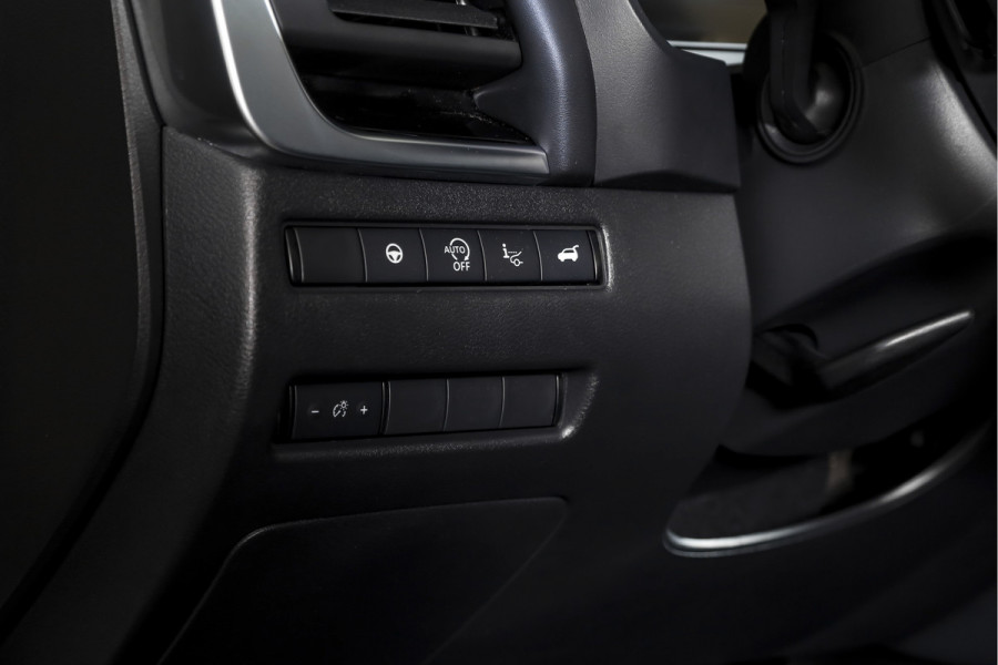 Nissan QASHQAI 1.3 MHEV Xtronic Tekna Plus - Automaat | Pano | Bose | Trekhaak | Dig. Cockpit | Adapt. Cruise | Winterpakket | Memory | 360 Camera | NAV + App. Connect | ECC | LM 20" |