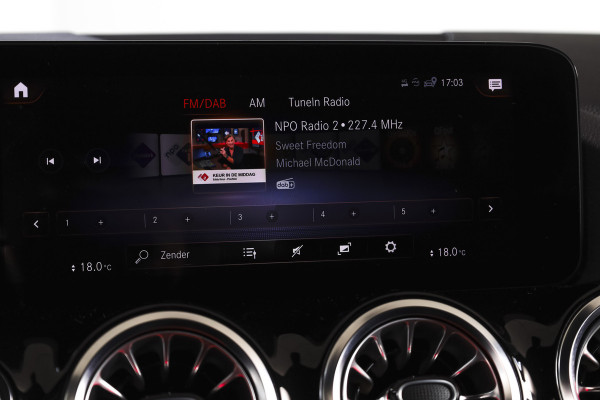 Mercedes-Benz B-Klasse 250 e AMG Line Hybride - Automaat | Dig. Cockpit | Cruise | Stoelverw. | PDC | Camera | NAV | ECC | Elek. Klep | Afn. Trekhaak | LM 18" |