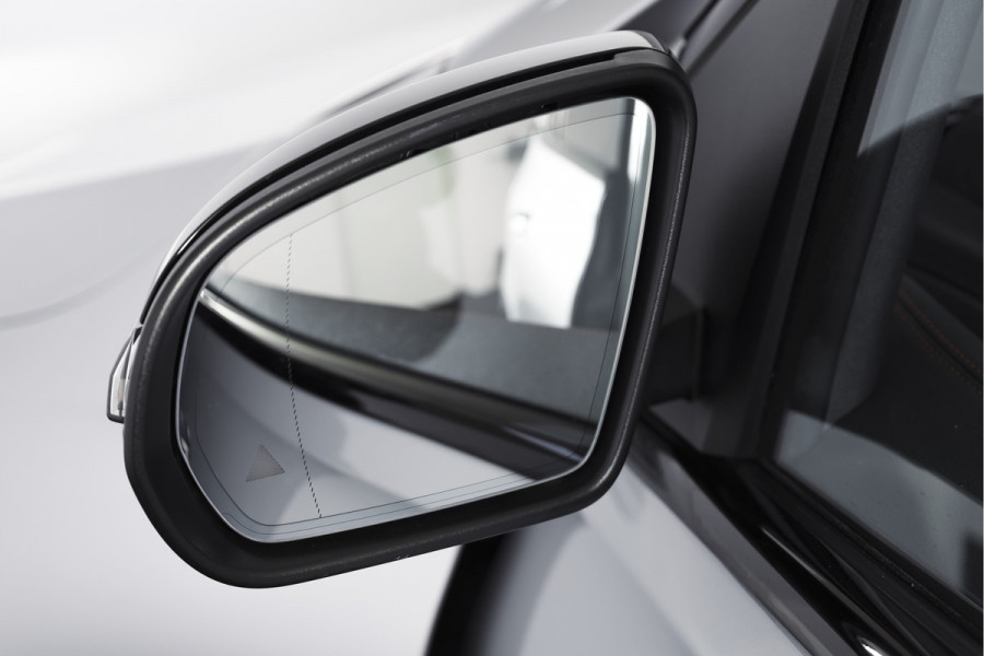 Mercedes-Benz B-Klasse 250 e AMG Line Hybride - Automaat | Dig. Cockpit | Cruise | Stoelverw. | PDC | Camera | NAV | ECC | Elek. Klep | Afn. Trekhaak | LM 18" |