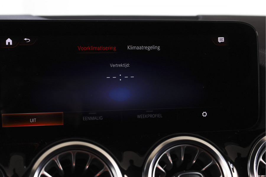 Mercedes-Benz B-Klasse 250 e AMG Line Hybride - Automaat | Dig. Cockpit | Cruise | Stoelverw. | PDC | Camera | NAV | ECC | Elek. Klep | Afn. Trekhaak | LM 18" |